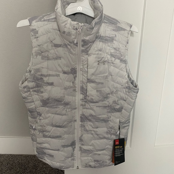 Under Armour Coldgear Reactor Vest, White/ Gray-M - Picture 3 of 5